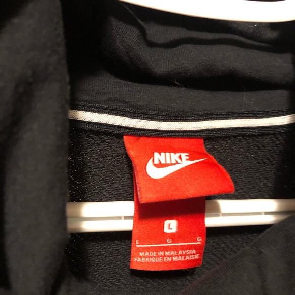 Black Nike sweatshirt hoodie - Picture 4 of 4